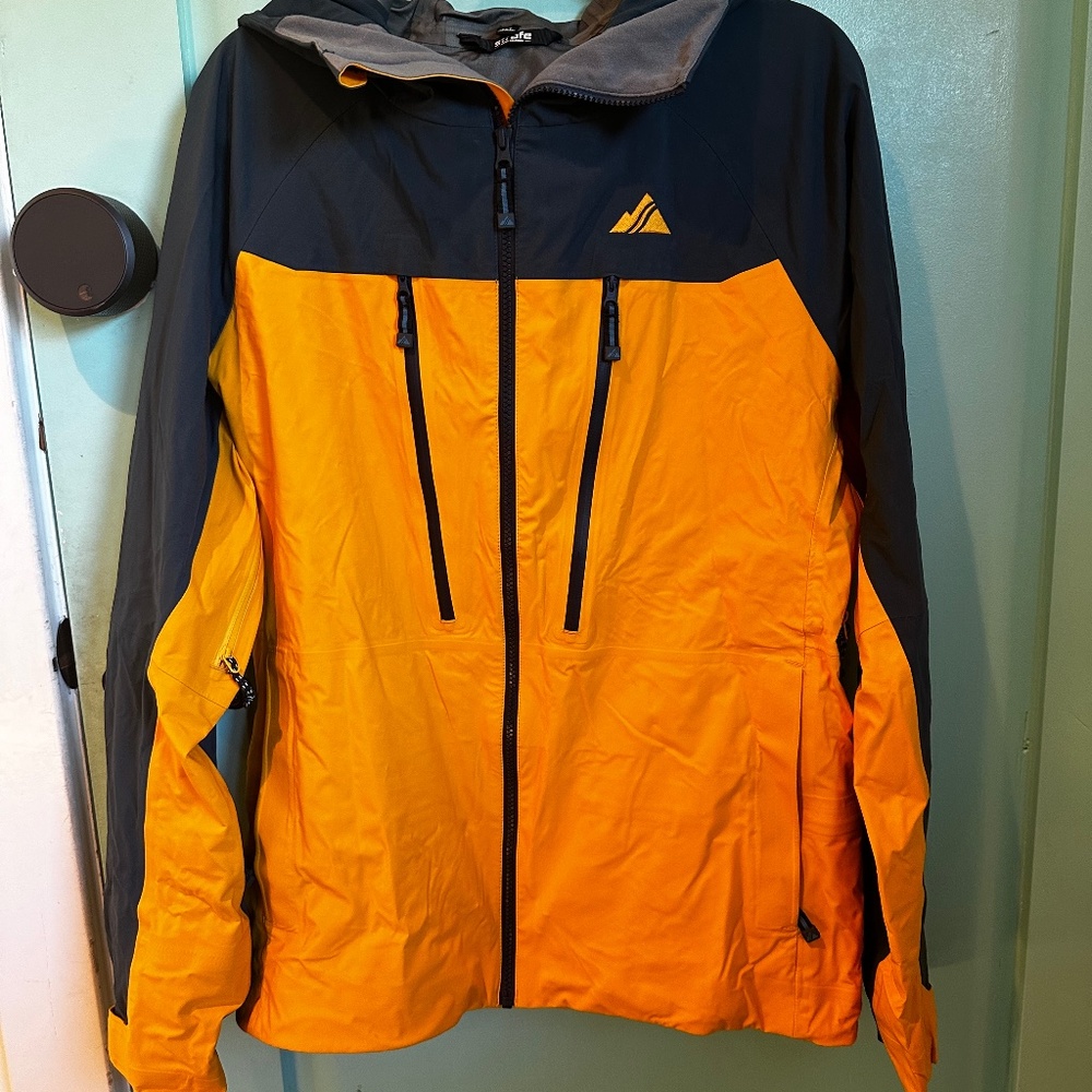 STRAFE PYRAMID 3L SHELL JACKET